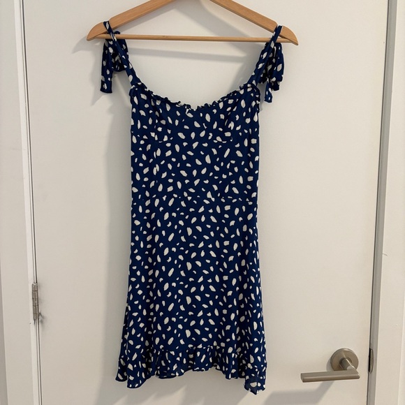 Reformation Christine Dress in Moray Size 4 - Picture 3 of 7